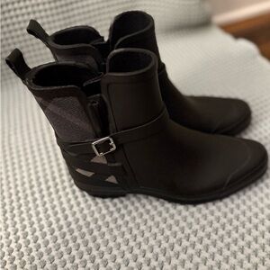 Burberry Gray Rubber Rain Boots EU 39 | Gently Worn